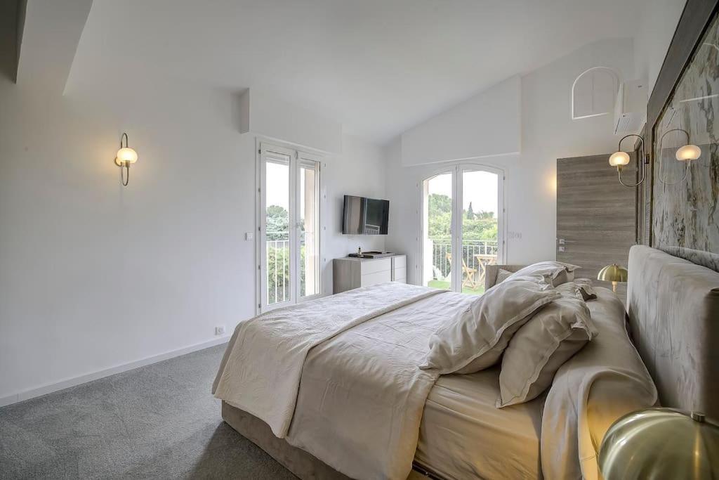 Villa Julia First Валлорис Экстерьер фото
