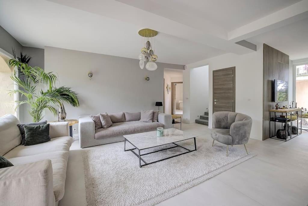 Villa Julia First Валлорис Экстерьер фото